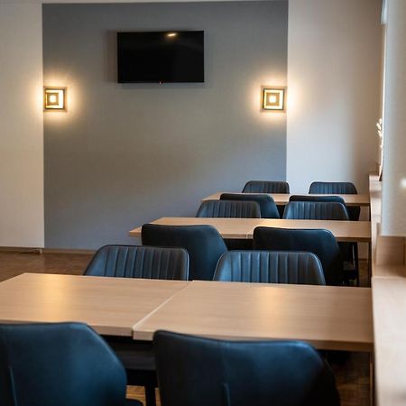Hotel Garni 뫼르스 외부 사진