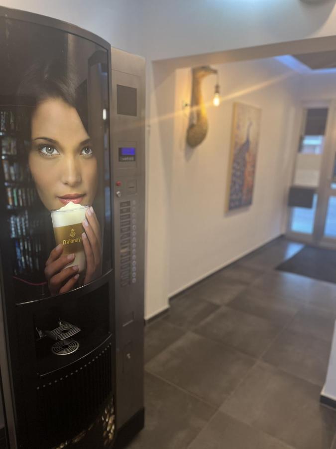 Hotel Garni 뫼르스 외부 사진